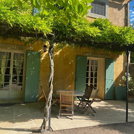 Le Mas De Trevouse Saint-Saturnin-lès-Avignon Exterior photo
