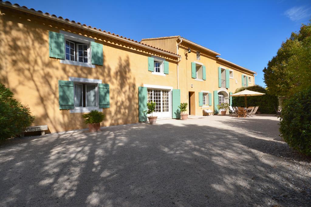 Le Mas De Trevouse Saint-Saturnin-lès-Avignon Exterior photo